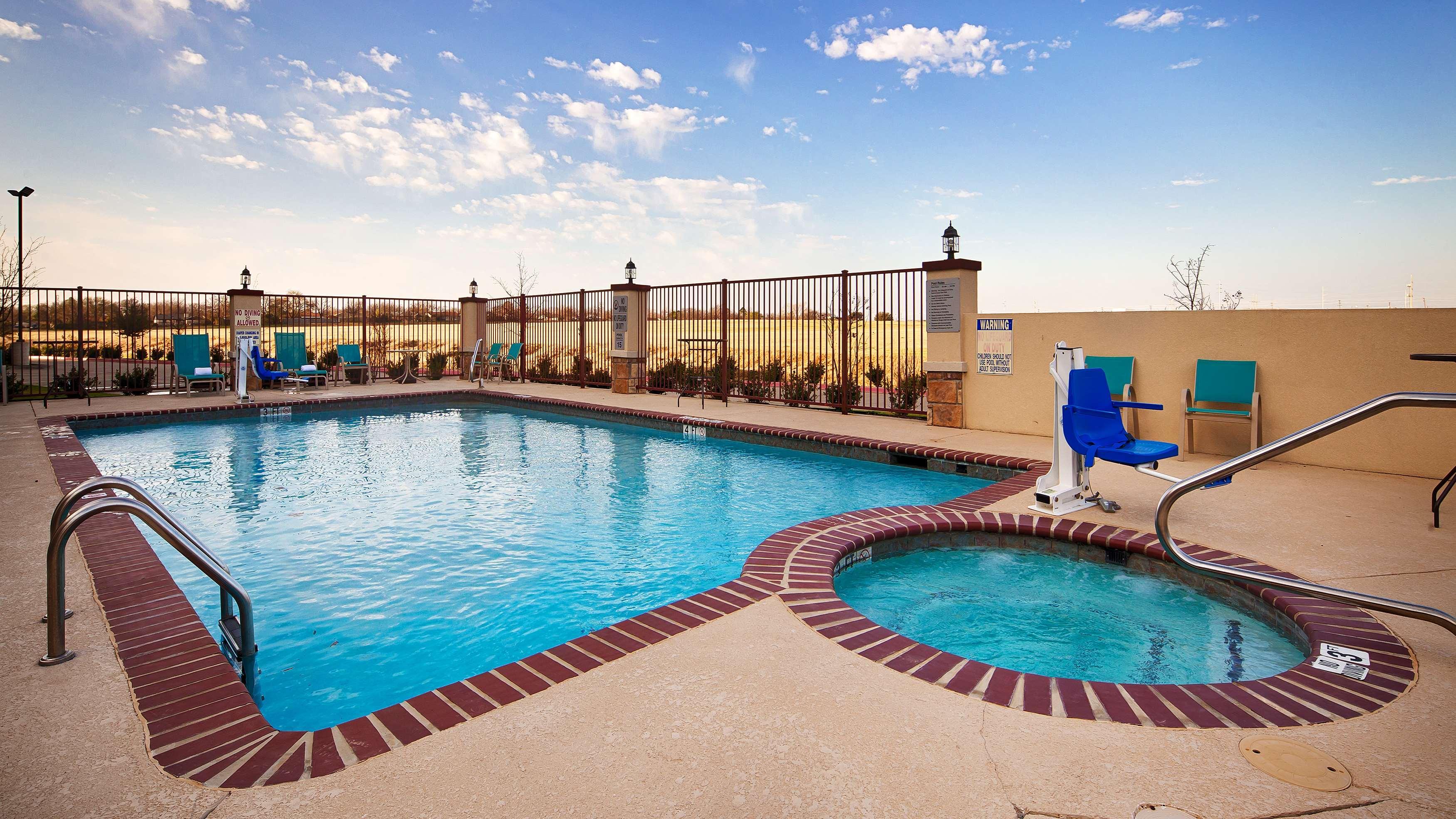 Best Western Plus Fort Worth Forest Hill Inn&Suites Exterior foto